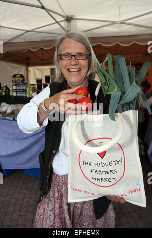 Darina Allen, irisches Essen Guru, Midleton Farmers Market, Co Cork, Irland Stockfoto