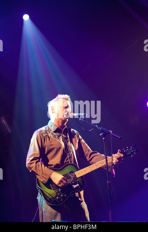 Billy Bragg auf dem Green Man Festival 2010, Glanusk Park, Brecon Beacons, Wales Stockfoto