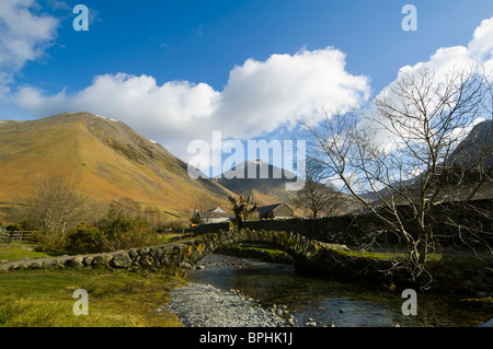 Kirk Fell und große Giebel aus Wasdale Head, Lake District, Cumbria, England, UK Stockfoto