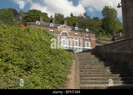 Schritte bis zur Tontine Hill, Ironbridge, Shropshire. Stockfoto