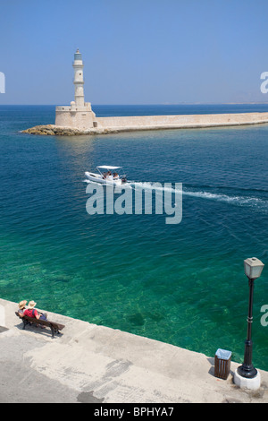 Venezianischen Hafen und Leuchtturm, Chania, Kreta, Griechenland Stockfoto