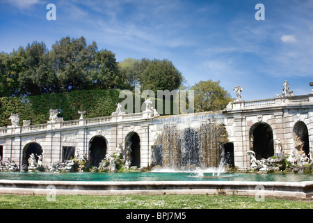 Wasserfälle im Königspalast von Caserta, Italien Stockfoto