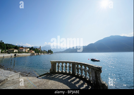 Stein Balustrade am Comer See, Tremezzo, Lombardei, Italien Stockfoto