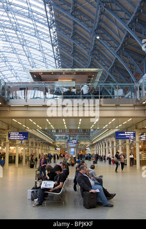 Internationaler Bahnhof St Pancras - London Stockfoto