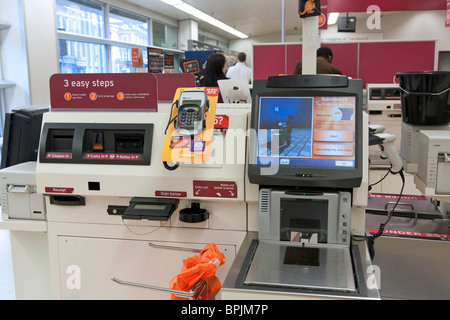 SB-Kasse - Sainsburys - Camden Town - London Stockfoto