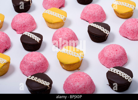 Ein Sortiment von Junk-Food-Artikeln. Stockfoto