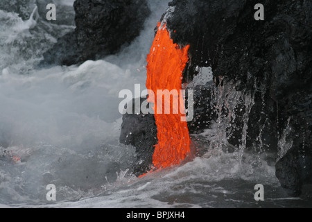6. April 2005 - Kilauea Lava Flow Meer Eintrag, Big Island, Hawaii. Stockfoto