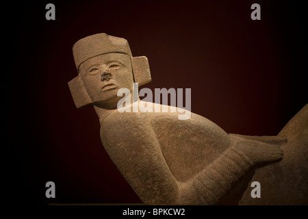 Ein Chac Mool, eine Maya-Art von Skulptur, aus den Ruinen von Chichen Izta am Museum für Anthropologie und Geschichte, Merida, Yucatan Stockfoto