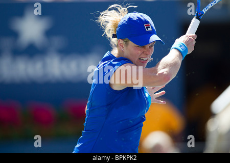 Kim Clijsters (BEL) im Wettbewerb bei der 2010 US Open Tennis Stockfoto