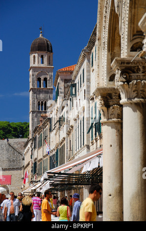 DUBROVNIK, KROATIEN. Ein Blick entlang der Stradun (Placa) in Dubrovnik Altstadt. Stockfoto