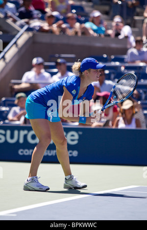 Kim Clijsters (BEL) im Wettbewerb bei der 2010 US Open Tennis Stockfoto