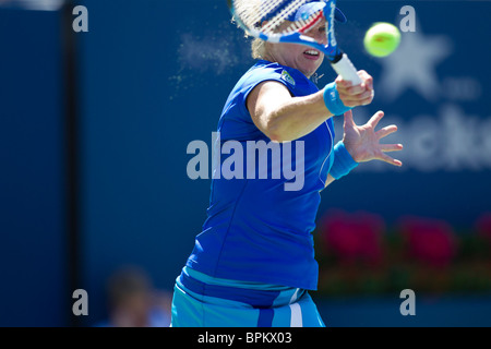 Kim Clijsters (BEL) im Wettbewerb bei der 2010 US Open Tennis Stockfoto