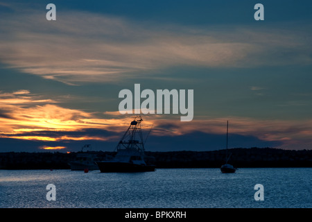 Sonnenaufgang über dem Oak Island Marina, Nova Scotia Stockfoto