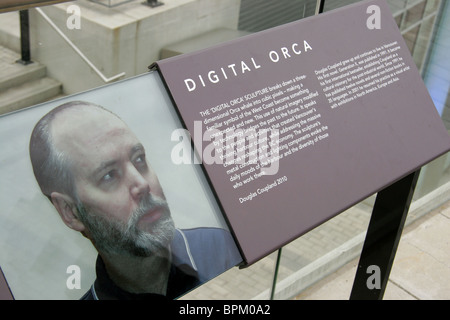 Informationen über die digitale Orca-Skulptur von Douglas Coupland im Convention Centre in Vancouver, British Columbia, Kanada Stockfoto