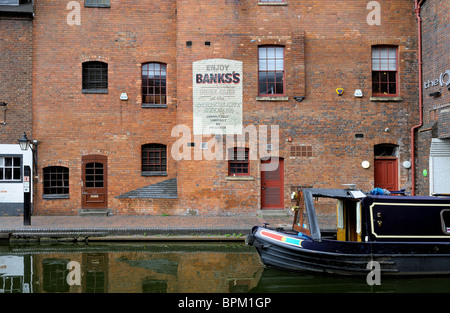Viktorianische Canalside Gebäude direkt neben der Gas-Street in Birmingham. Stockfoto
