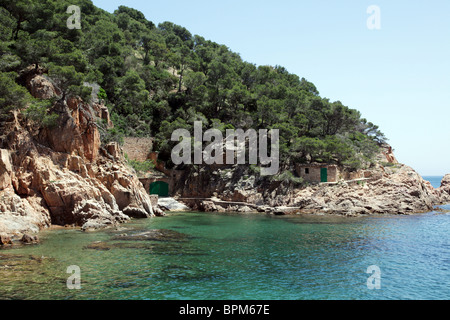 Die ruhigen und abgeschiedenen Bucht von Tamariu in Katalonien in Spanien Stockfoto