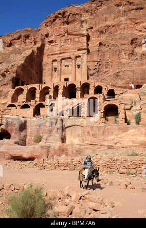 Die Urn-Grab, eines der Königsgräber in Petra, Jordanien Stockfoto