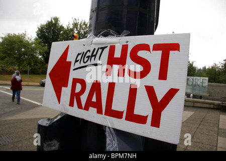 HST Rallye Zeichen in Vancouver. Menschen sind gegen eine neue HST-Steuer in British Columbia, Kanada Stockfoto