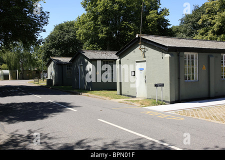 WW2 gemauerte Hütten/Hütten von beiden RAF Spitfire-Piloten während der Schlacht von Briatin und die Männer von der USAAF später im Krieg verwendet Stockfoto