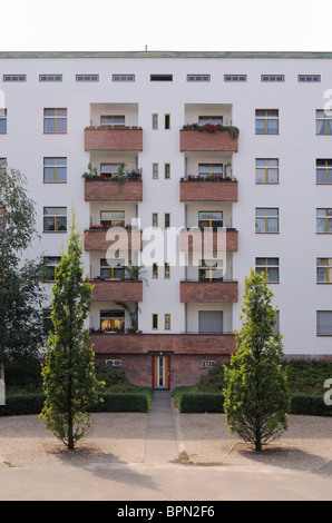 Schoenlanker Strasse Berlin Modernism Housing Estate, Ernst-Fürstenberg-Straße, Prenzlauer Berg, Pankow, Berlin, Deutschland. Stockfoto