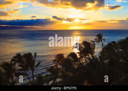 Pazifische Sonnenuntergang am Kaanapali Beach auf Maui in hawaii Stockfoto