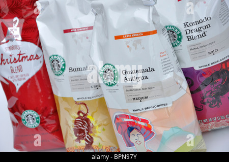 Pakete von Starbucks coffee Stockfoto