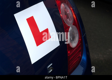 Lernenden Platte auf Auto Stockfoto