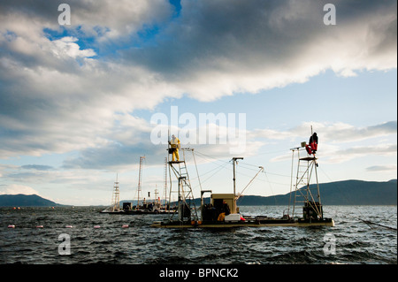 Reefnet Lachsfischen ist eine historische Möglichkeit, wilde pazifische Lachse zu fangen und ist nur noch einmal Lummi Island in Washington. Stockfoto