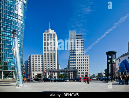 Berlin; Deutschland; Europa; Berlin; Hauptstadt; Potsdamer Platz; Potsdam, Büroturm, Lichtschacht, moderne Architektur Stockfoto