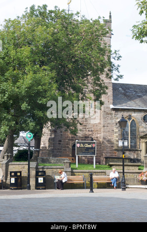 St Chad's Pfarrkirche im Zentrum von Poulton-le-Fylde, Lancashire, Großbritannien Stockfoto