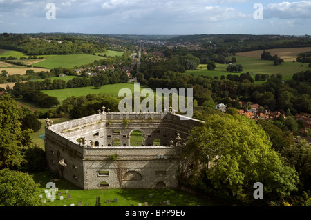 Luftaufnahme des Mausoleum der Dashwood-Familie von St Lawrence Kirchturm West Wycombe Buckinghamshire UK Stockfoto