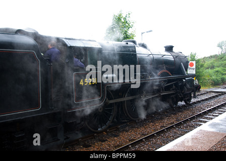 Der Jacobite Dampfzug, die in den Harry-Potter-Filmen verwendet wird fährt täglich von Fort William nach Mallaig. Stockfoto