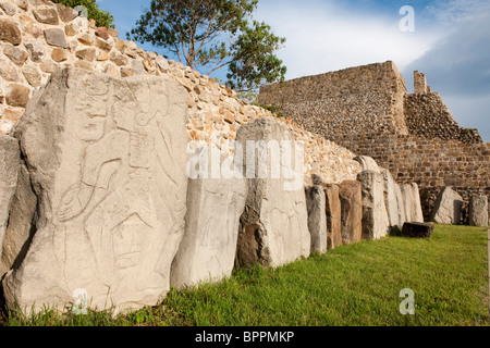 Bilder von geopfert Prisonersin Dazantes, Reliefs, antiken Zapoteken Hauptstadt, Monte Alban, Oaxaca, Mexiko Stockfoto