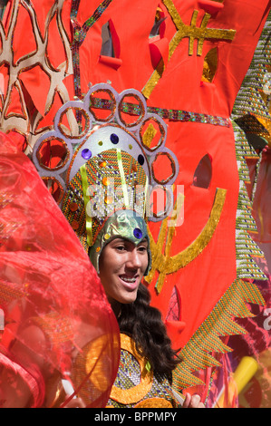 Mädchen in Tracht auf dem Notting Hill Carnival (2010), London, England Stockfoto