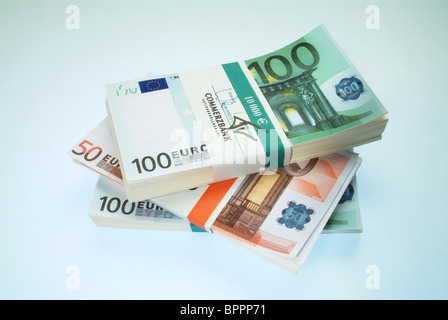 Bündel von Euro-Banknoten Stockfoto