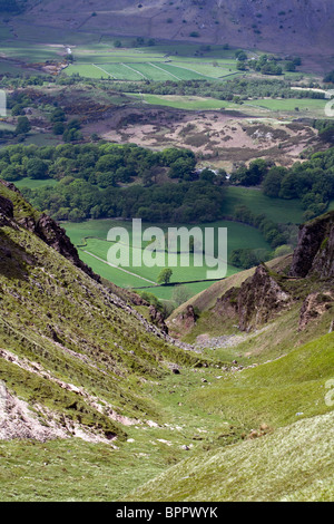 Blick über Wasdale in Richtung von Buckbarrow Greathall Gill Whin Rigg Illgill Kopf, Lake District, Cumbria England Stockfoto