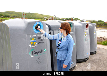 Recycling-Container Irland Stockfoto