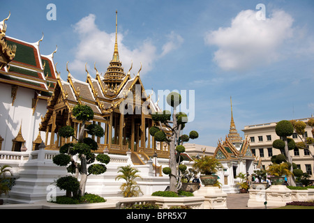 Aphorn Phimok Pavillon vor Dusit Maha Prasat Thronsaal, Regierung Gebäude, Grand Palace, Bangkok, Thailand Stockfoto