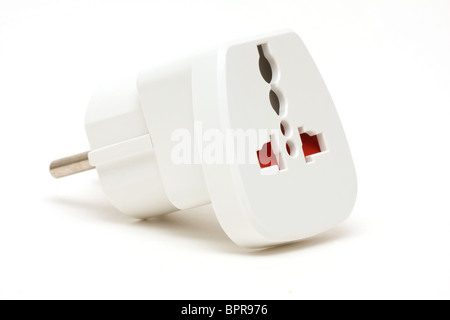 Elektrische Pin Adapter auf weißem Hintergrund