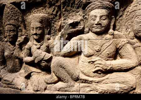 Tiefen Reliefs, Leper King Terrasse, Angkor, Siem Reap, Kambodscha Stockfoto