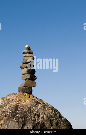 Ein Inukshuk an einem Strand Salt Spring Island in British Columbia Kanada Stockfoto