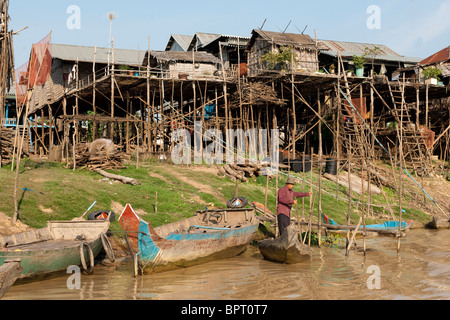 Gestelzt Dorf auf dem Tonle Sap See in der Nähe von Siem Reap, Kambodscha Stockfoto