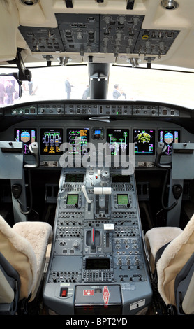 Boeing 777, Cockpiteinrichtung, Flugdeck Stockfoto