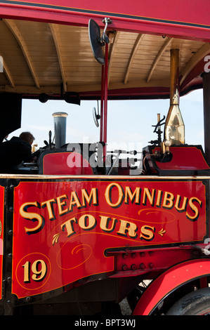 1923 Foden Steam Omnibus 'Puffing Billy'. Dampf Bus Straße Lokomotive am Großen Dorset Steam Fair 2010, England Stockfoto