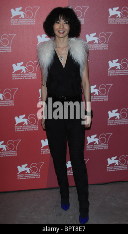 MAGGIE CHEUNG BESSER LEBEN PHOTOCALL. 67. Venedig FILM FESTIVAL Venedig Italien 3. September 2010 Stockfoto