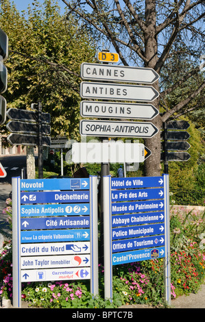 Straße Zeichen in Valbonne Dorf Stockfoto