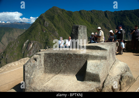 Die Intihuatana, oder "Hitching Post der Sonne', an der alten Inka-Stadt Machu Picchu, Peru. Stockfoto