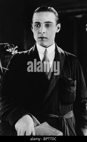 RUDOLPH VALENTINO SCHAUSPIELER (1923) Stockfoto