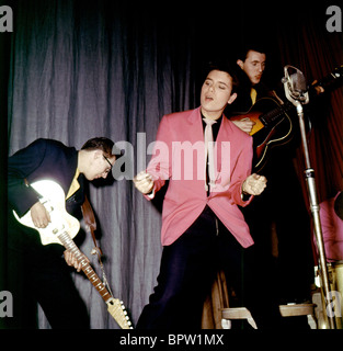 HANK MARVIN CLIFF RICHARD & BRUCE WELCH CLIFF RICHARD UND THE SHADOWS (1962) Stockfoto