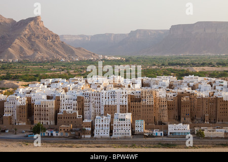 Sonnenaufgang am Shibam, Wadi Hadramaut, Jemen Stockfoto